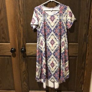 Gorgeous pastel floral print Carly dress!  👗